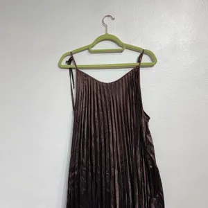 Annabelle Brown Satin Pleated Tie Strap Midi Dress Sz L NWT thumbnail 8