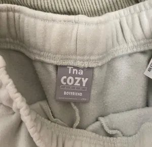 Aritzia Sweatpants thumbnail 3