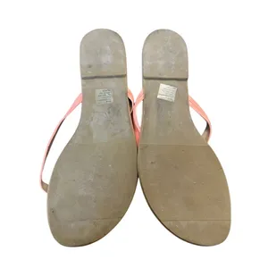 Charlotte Russe Pink Flat Thong Beach Casual Sandals Women’s 8 thumbnail 2