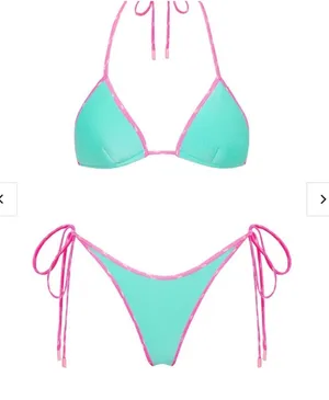 Triangl Bikini Set Swimsuit thumbnail 1
