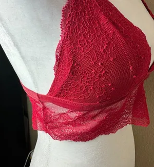 VICTORIA'S SECRET Red Lace Bralette Bra Top Cropped Size Small thumbnail 6