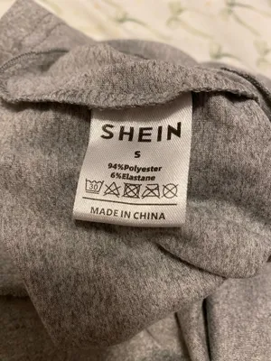 Shein Off-The-Shoulder Crop Top thumbnail 2