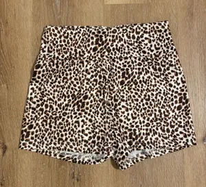 SheIn Leopard Print Biker Shorts thumbnail 1