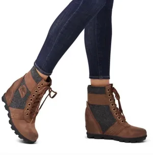 Sorel Lexie Wedge boot Women’s Brown Lace-Up Wedge Ankle Winter Boots Size 6.5 thumbnail 1