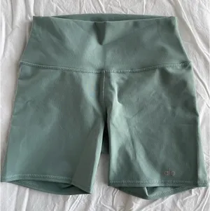 Alo Yoga Airbrush High-Waisted Biker 5" Shorts M thumbnail 3
