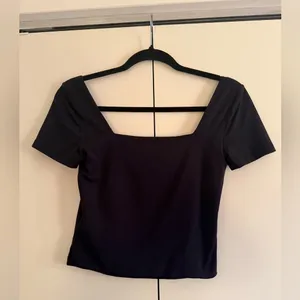 Aritzia babaton contour square neck thumbnail 7