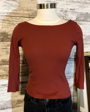 Brandy Melville 3/4 Sleeve Top  thumbnail 1