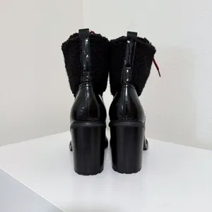 Nine West Phaedra Lace Up Black Leather Sherpa Top Boots 7.5M thumbnail 5