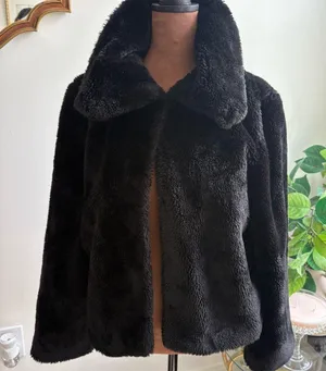 Charlie Holiday Women's‎ Black Faux Fur Jacket Size 6 thumbnail 1