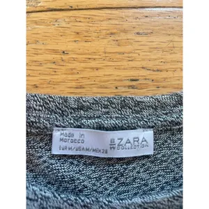 Zara gray crop top with double slit front‎ shoulders size medium thumbnail 3