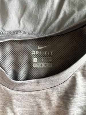 Nike Dri-Fit Tank thumbnail 2