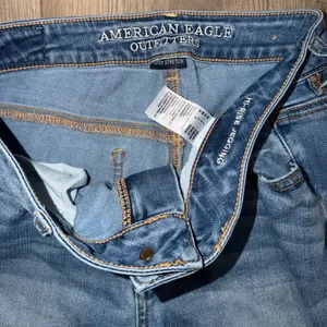 Pre-Owned American Eagle Super Stretch Hi-Rise Jegging Blue Jeans Size 8 Regular thumbnail 3