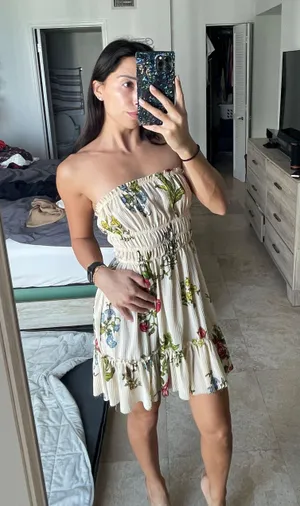Dress thumbnail 5