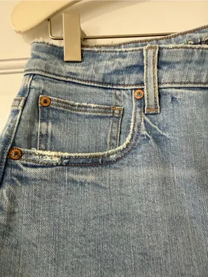 American Eagle Jean Shorts Womens Mom Short Light Wash Denim Blue thumbnail 3