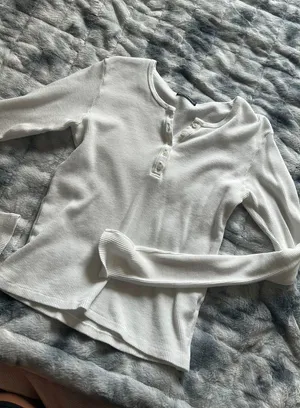 Brandy Melville Top thumbnail 1