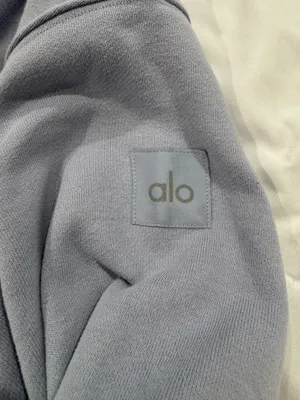 Alo sweatshirt thumbnail 4
