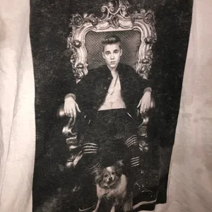 Bay Island Justin Bieber Throne And Dog Tiedye T-shirt White Size Large thumbnail 2