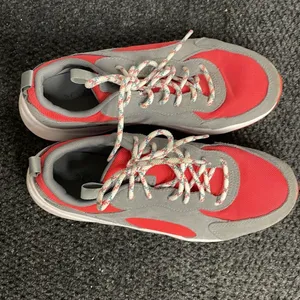 Columbia Pivot Waterproof Hiking Sneakers Shoes Size 9 Gray Red Womens HIking thumbnail 2