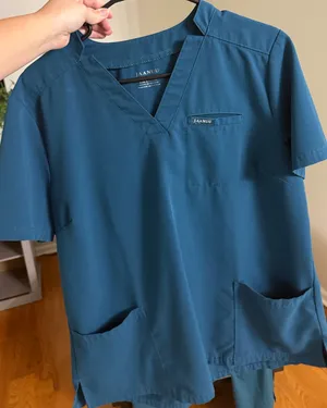 Jaanuu Scrub Top Women’s thumbnail 1