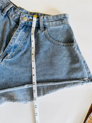 SweatyRocks Light Wash High-Rise Denim Shorts with Frayed Hem Size Medium thumbnail 10