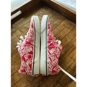 Vans Authentic Off The‎ Wall Logo Print Red White Sneakers Youth 5 VGUC thumbnail 8
