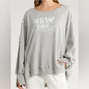 NWT Free People ‎ “New York” Grey Camden Pullover thumbnail 3