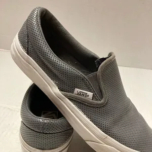 VANS, perforated leather off-the-wall shoes‎ thumbnail 9