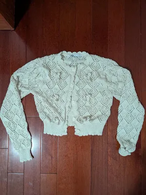 Zara Cream Crochet 3D Floral Cropped Cardigan Size Small thumbnail 2