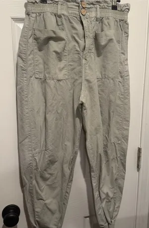 Zara Paperbag Jogger Pants Women’s US 6 Sage Green High Rise thumbnail 1