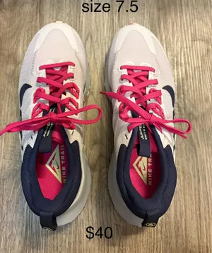 Nike shoes women’s Pink Size 7.5 thumbnail 1