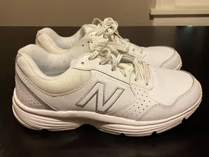 New Balance 411 white womens size 8. WA411LW1. Athletic shoes thumbnail 3