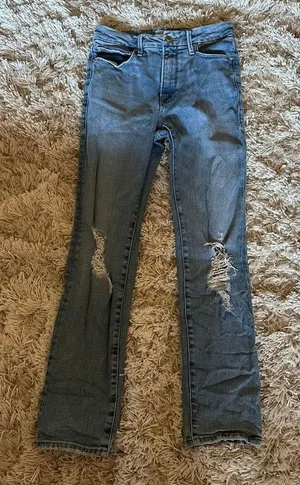Good American distressed straight leg jeans 2/26 thumbnail 1