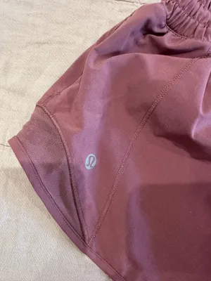 Lululemon Hotty Hot Shorts 2.5" thumbnail 3
