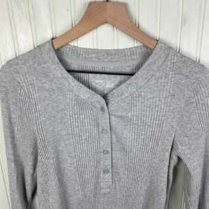 Aerie Women's Long Sleeve Thermal Henley Shirt Ribbed Knit Tee Grey Size XL thumbnail 3