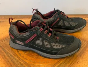 Rockport XCS Walkability Women’s Size 7 Black Suede and Burgundy Trail Shoes thumbnail 1