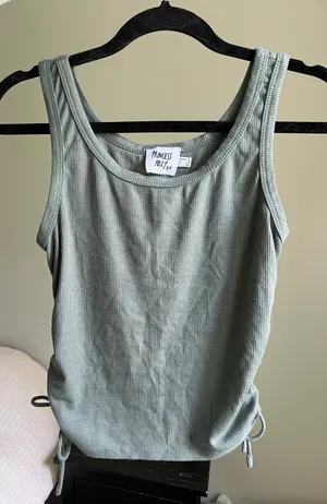 Crop Top thumbnail 2