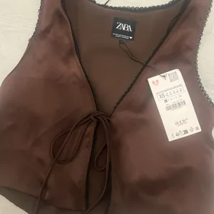 ZARA Crop Top thumbnail 2