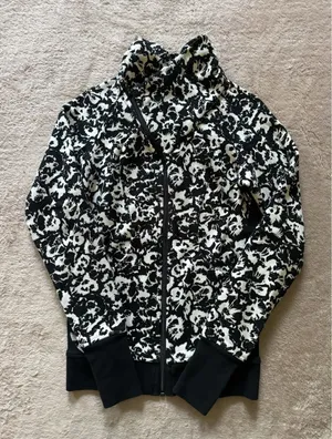Lululemon Womens Cozy Cuddle Up Jacket Fleur Sombre White Black Fleece Sz 2 thumbnail 1