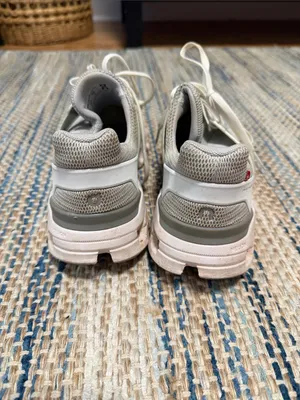 Women’s On Cloud sneakers thumbnail 3