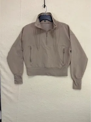 Women’s M Taupe Old Navy Active 1/4 Zip Cropped Fleece Pullover thumbnail 2