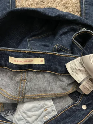Levi’s Classic Straight Jeans thumbnail 3