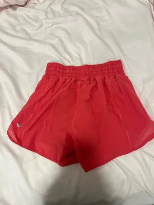 Lululemon Hot Shorts 4" High-Rise thumbnail 2