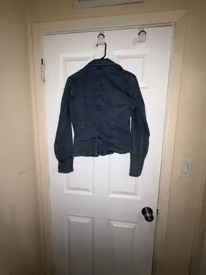 SO So Right Denim Jean Jacket Blazer Style with Button Detail Cuffs thumbnail 7