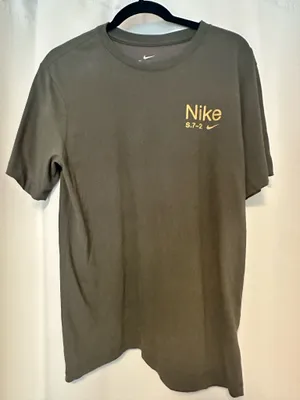 Nike Tee Shirt thumbnail 1