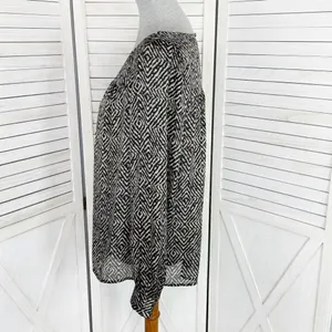 Ann‎ Taylor Loft Printed Pullover Blouse Cream Black Medium Long Sleeve thumbnail 2