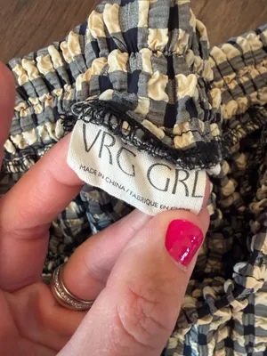 VRG GRL Freda Shorts in Tan/Black Gingham Size Medium - C11-712 thumbnail 2