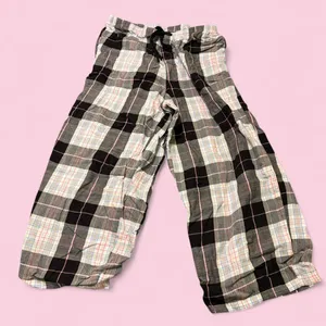 Joyspun Pink and black plaid pants Multiple thumbnail 1