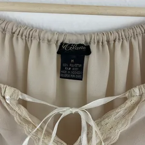 MILANO Vintage 90s Creme Beige Coquette Lace Wide Sleeve Semi Sheer Flowy Blouse thumbnail 6