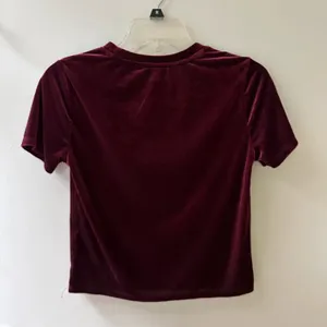 Forever 21 maroon velvet crop top thumbnail 2