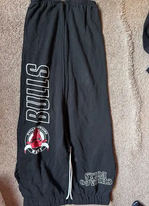 NBA Chicago bulls black sweatpants thumbnail 1